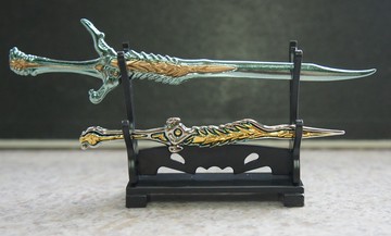 神兵玄奇--5.5寸天晶子母劍--(M款送兵器架)無包裝--狀態看圖