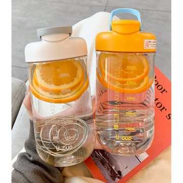 帶刻度🎀火速出貨💛送304攪拌球💛食品級PC搖搖杯蛋白粉搖搖杯 乳清蛋白 健身搖搖杯 運動水壺 304攪拌球 搖搖奶昔杯