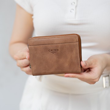 E7TH. 簡約真皮ㄇ字型拉鍊時尚短夾(074350lt)-霧面奶茶