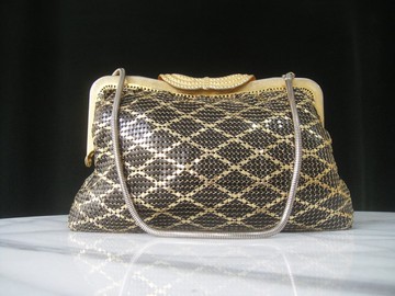 輝煌年代 OLD ERA _早期二手台灣製手工製貴夫人珠珠包