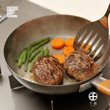 【日本和平】千歲木柄平底深型鐵鍋28cm/CS-0010