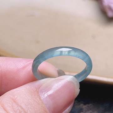 【求‧緣】冰藍水翡翠戒指戒圈 | 國際14圍 | 天然翡翠A貨 | 送禮