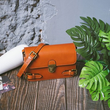 英倫真皮復古斜背包 22282 黃棕Y