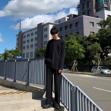 【KOREA MOOS 現貨】反車明線長袖棉踢