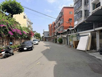 登發國小/仁慈公園/臨街車庫透天｜高雄市仁武區仁慈三街