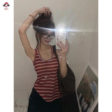 臺灣出貨 露肩上衣 美式斜肩衛衣女紅色條紋掛脖綁帶吊帶背心女夏季修身顯瘦外穿露肩短款多巴胺上衣