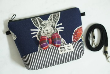 萬用包 大兔 深藍