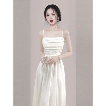 優雅大方溫柔風法式輕奢高級感褶皺收腰吊帶氣質性感顯瘦連衣裙子
