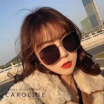 《Caroline》年度最新網紅款潮流行百搭抗UV時尚太陽眼鏡 72519