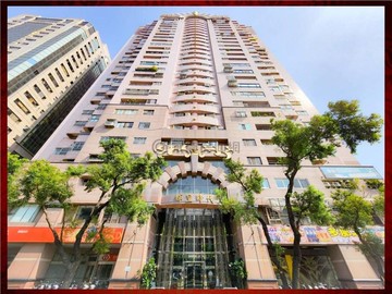 亞灣核心地段輝皇時代全新整理四房平車｜高雄市前鎮區民權二路