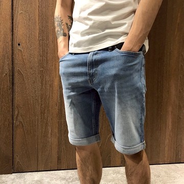 美國百分百【全新真品】Calvin Klein 短褲 CK 丹寧 刷色 牛仔褲 褲子 反摺褲 大尺碼 淺藍 AB47