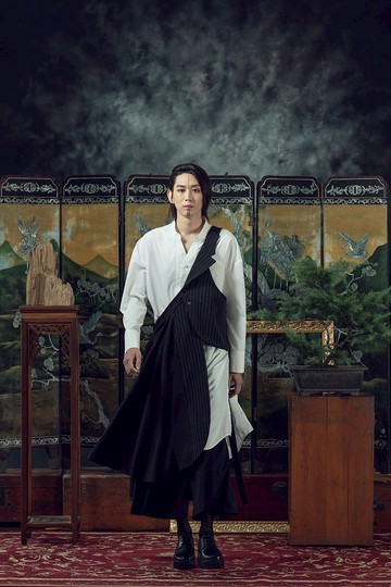 解構斜扣背心罩衫(201J01)