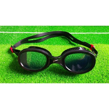 【GO 2 運動】Speedo 成人泳鏡 Futura Classic 紅/灰 庫齡長促銷中