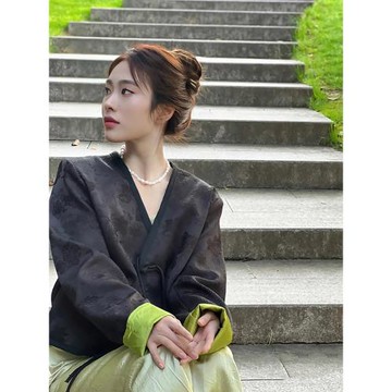 早春新中式國風歐貨短外套女復古設計感小眾別致黑色提花開衫上衣