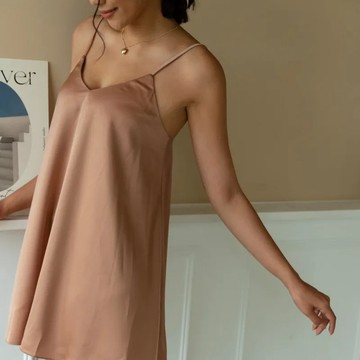 Rising Boutique 設計款柔霧光感細肩帶洋裝-日落棕 乳膠胸墊 - 單洋裝