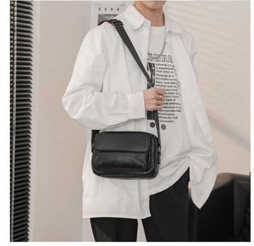 FINDSENSE X 男士斜挎包 休閑單肩包韓版郵差包翻蓋男包潮小挎包