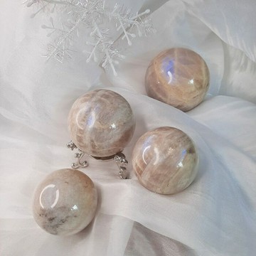 ☼☾ 精品藍暈月光球1-4號-附歐風典雅球座(銀款) 月光石球 水晶球 藍暈月光石 祭壇 許願 儀式 ?聖哲曼?