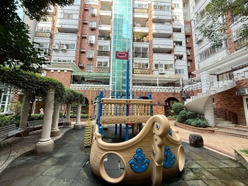 中山醫最強指名社區-歌德堡次頂三房平車｜台中市南區德富路