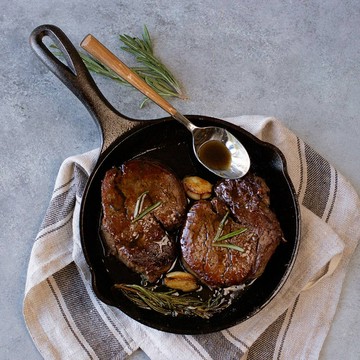 美國 LODGE 主廚系列 美國製單柄鑄鐵煎鍋 22cm