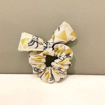 甜甜圈蝴蝶髮束---加上蝴蝶翅膀 可愛破表