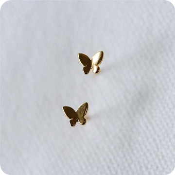 Mini Butterfly 蝴蝶耳针2 種顏色雙耳