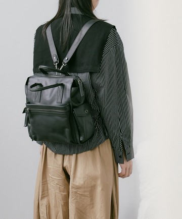 Supportingrole簡約多隔層多口袋真皮後背包 復古黑