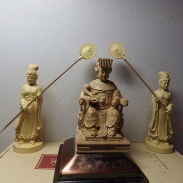 黃楊木媽祖與侍女護法精雕(高10公分)