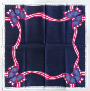 Givenchy 古著提花手帕 – 緞帶蝴蝶結圖案 19 x 18 英吋