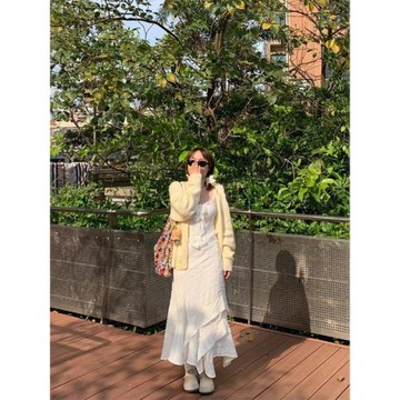 胖mm不規則白色半身裙春季大碼設計感a字梨型身材遮胯顯瘦魚尾裙