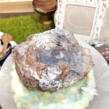 墨西哥玉滴石/玻璃蛋白石含母岩原礦0331-17號 Hyalite ~增進直覺、寧靜和整體能量流動