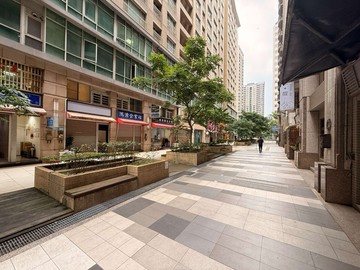$385A9【童話世紀】低總價稀有釋出黃金店面｜新北市林口區中山路