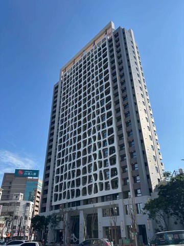 勤美綠園道旁年底完工首購貸八成！２房２衛浴平車｜台中市西區臺灣大道二段