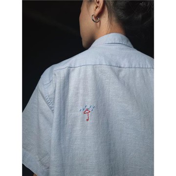 PII It's raining but I'm okay 復古刺繡亞麻短袖襯衫 淺藍