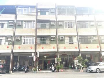 R13龍華國小透天店住｜高雄市鼓山區龍德路