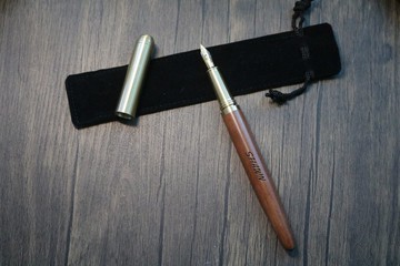 木質鋼筆免費刻字絨布筆袋套裝兩款顏色