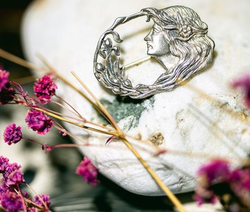 新藝術風格女子頭像銀別針 - 西洋古董首飾