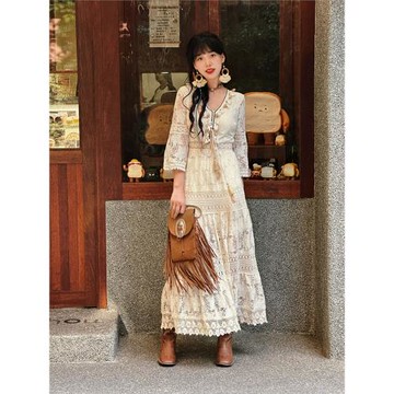 波西米亞連衣裙女秋季海邊渡假旅游長裙高級感鏤空氣質民族風裙子