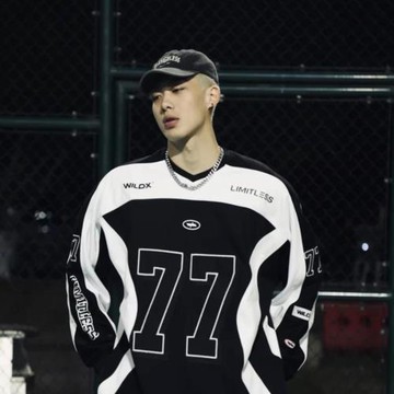 秋冬季美式復古籃球服衛衣男女賽車棒球冰球服情侶套頭上衣長袖