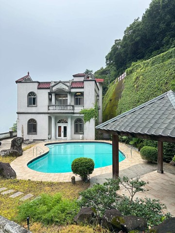 陽明山隱世大器帝王景觀泳池別墅｜台北市北投區登山路