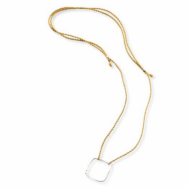 イラストレーター 山本 祐布子さんと作った 軽やかなシルクコードのシルバー９５０チャームネックレスの会 フェリシモ Felissimo 通販 Lineポイント最大10 0 Get Lineショッピング