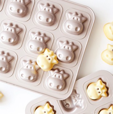 【學廚WK9788-小牛蛋糕模12連】12連童趣小牛蛋糕模