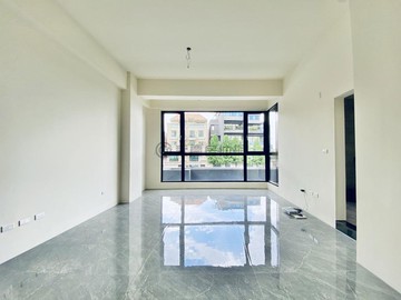 北屯|朝南臨路6.5米面寬|全新雙車電梯別墅｜台中市北屯區景賢三路