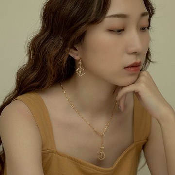 黛安娜月亮星空耳環