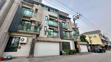 林園中厝｜輕屋齡面寬型雙併車庫透天｜高雄市林園區林內路