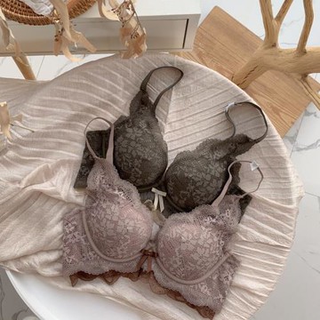 小胸顯大！無鋼圈內衣女舒適不跑杯聚攏收副乳調整型文胸蕾絲胸罩