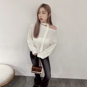 IN SHOP 飄帶/寬版圓領針織上衣-共2色【KT224676】