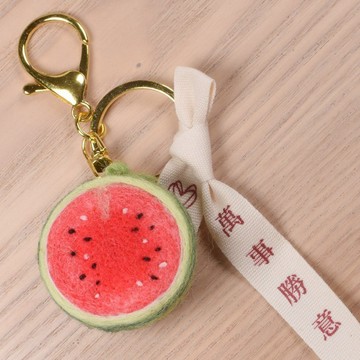 手作禮物🎁 羊毛氈手作diy水果材料包 情侶創意禮物西瓜蘋果草莓鑰匙扣 手作材料包 DIY材料包 交換禮物