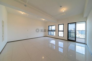 全新美術館凌空絕美市景3房平車｜高雄市鼓山區美術東四路