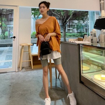 【Aries實拍】慵懶V領不修邊寬T 現貨 駝色 ⚠️ 此區商品為出清特價品 ⚠️