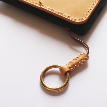 原創新品個性真皮手機指環扣銅環短款掛飾植鞣皮u盤鑰匙掛繩掛件